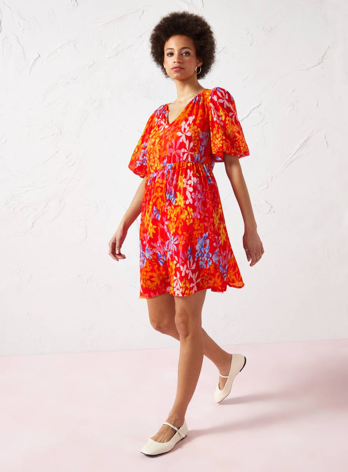 EVERBELLE Floral  Printed Plisse Mini Dress 14 - Image 2